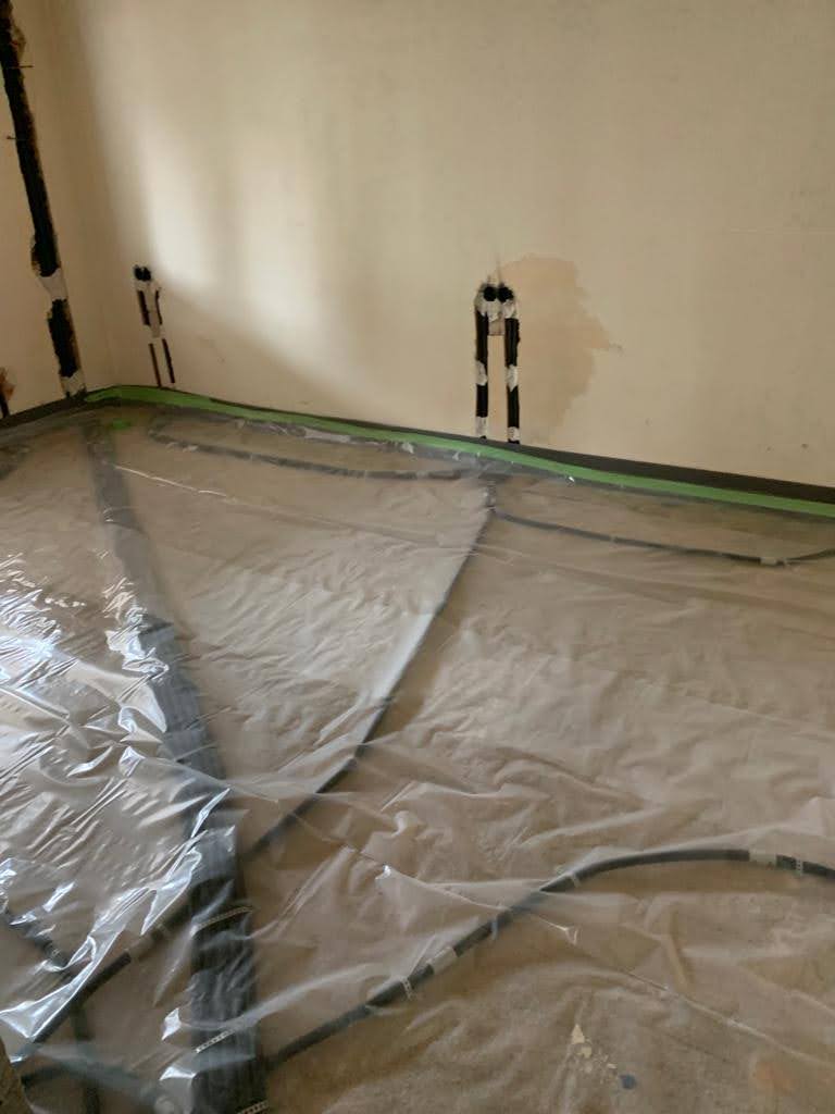 Beispielhafte Abdichtung mit Folie vor dem Einbau